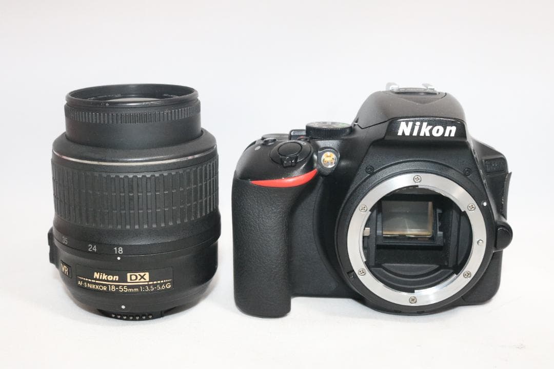 ⭐Nikon D5600⭐初心者完全セット 大人気！シリーズ最新⭐一眼レフ