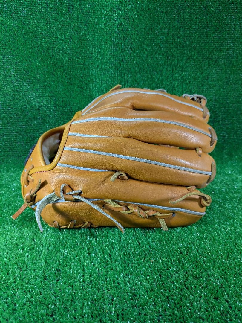 アトムズ　内野手　左投げ