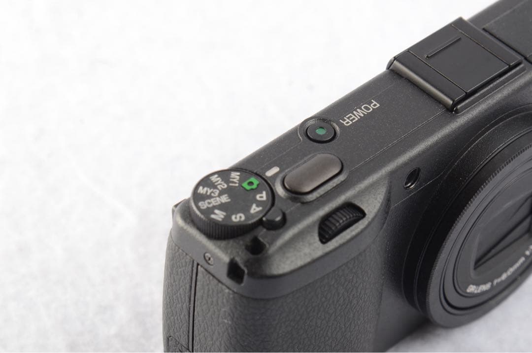 《 ショット数830回！ 》 リコー RICOH GR DIGITAL III