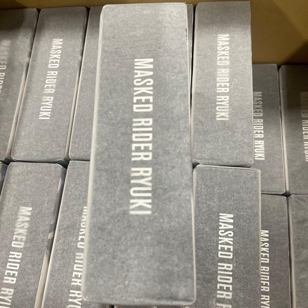 Fangxiucan さん専用　S.H.フィギュアーツ真骨彫製法仮面ライダー龍騎