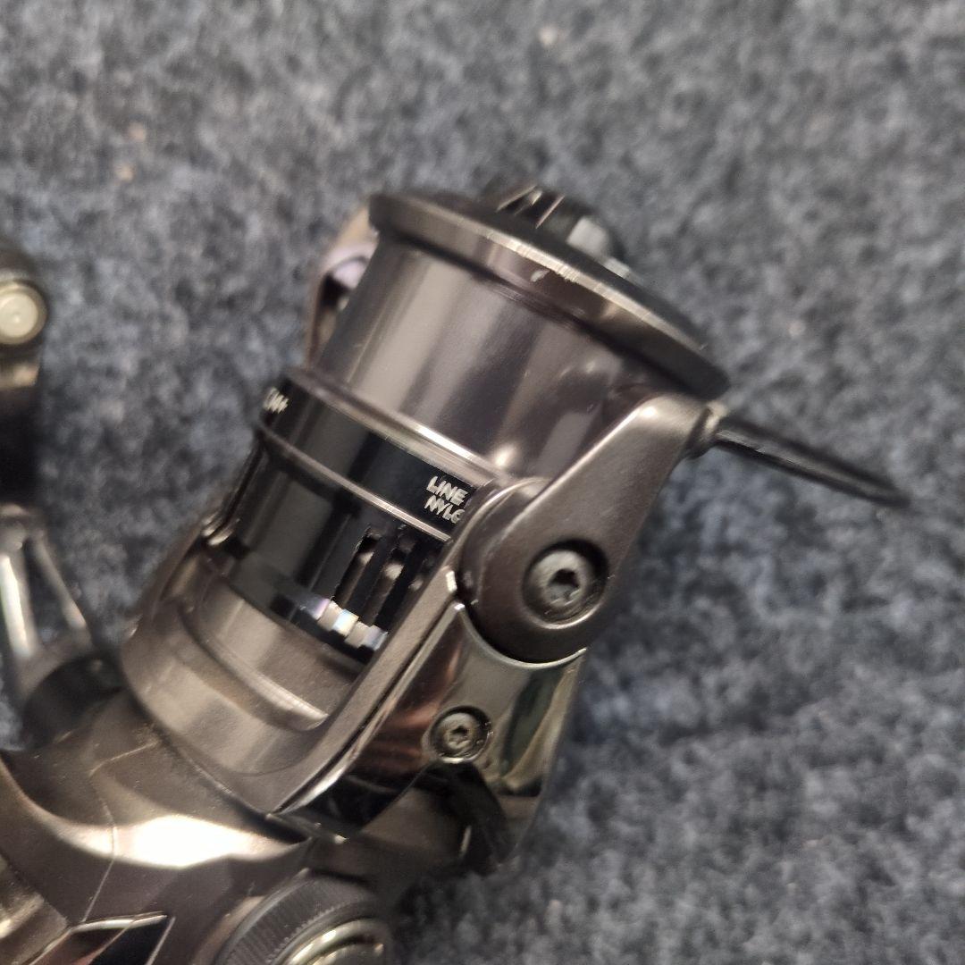 17COMPLEX ci4+ C2500S F4 HG スピニングリール