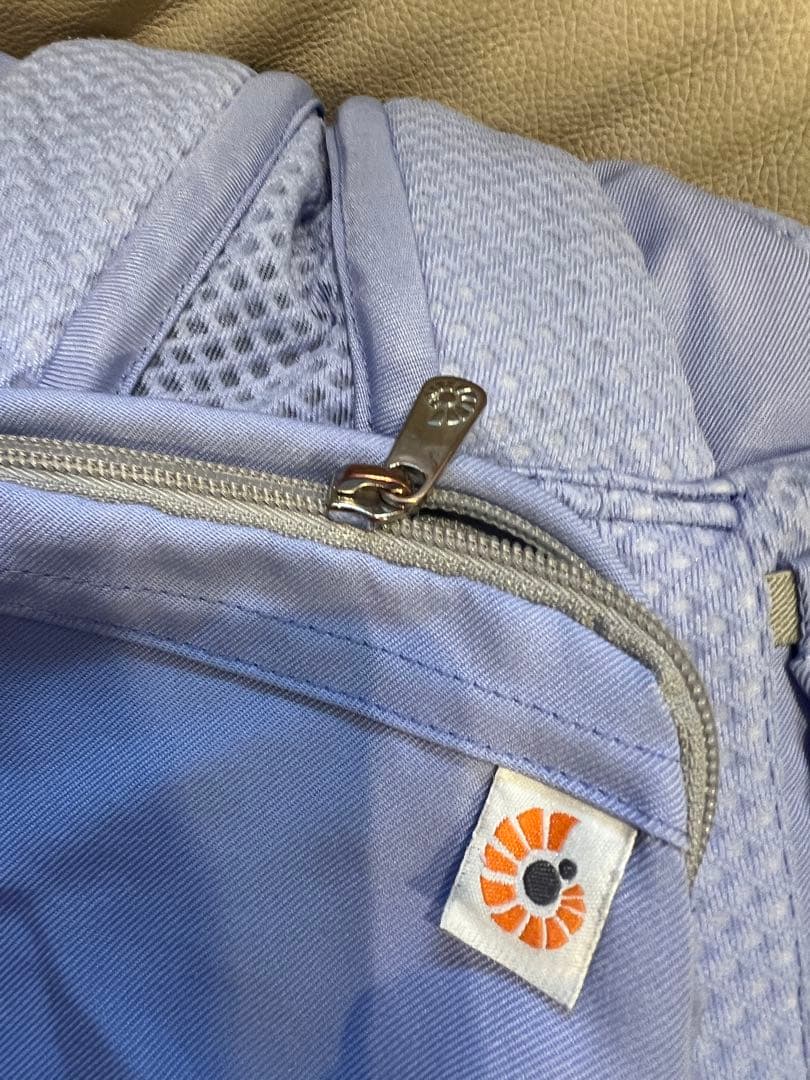 エルゴベビー オムニブリーズ抱っこ紐 UNIQLOケープ