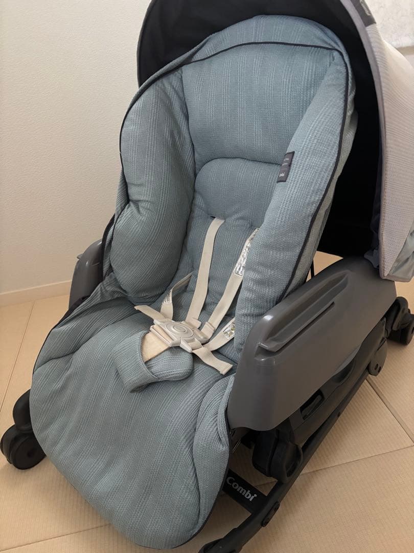 コンビ Combi ネムリラ オートスイング電動ハイローチェア