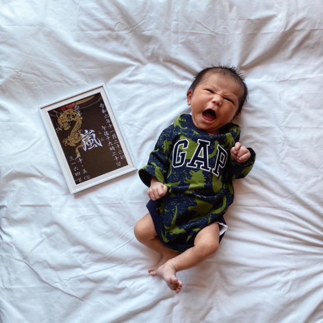 刺繍 命名紙 命名書 名前旗 出産祝い 内祝い 男の子 女の子 名入れ 名前入り