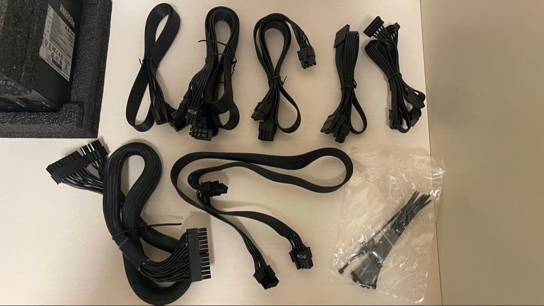 電源ユニット 850W Corsair RM850e