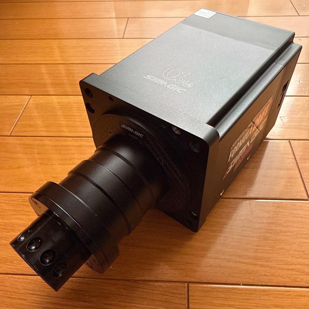 SIMAGIC Alpha Mini ホイールベース　10Nm