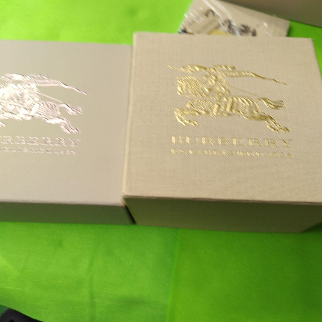 BURBERRY 腕時計 シルバー ゴールド 付属品あり