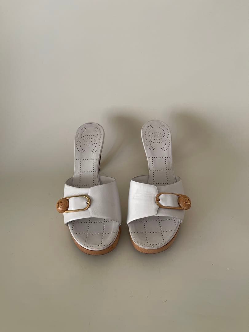 美品正規品Chanelシャネルホワイトサンダルミュール