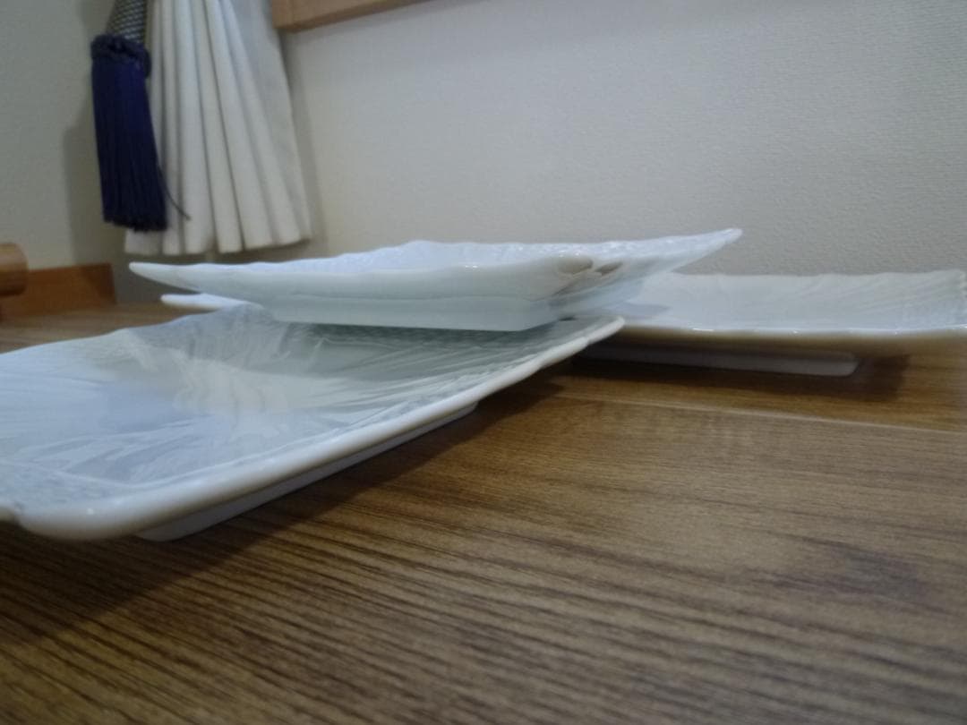 【リーリ】ベッキオホワイト 15㎝角皿+ディッシュラウンドS