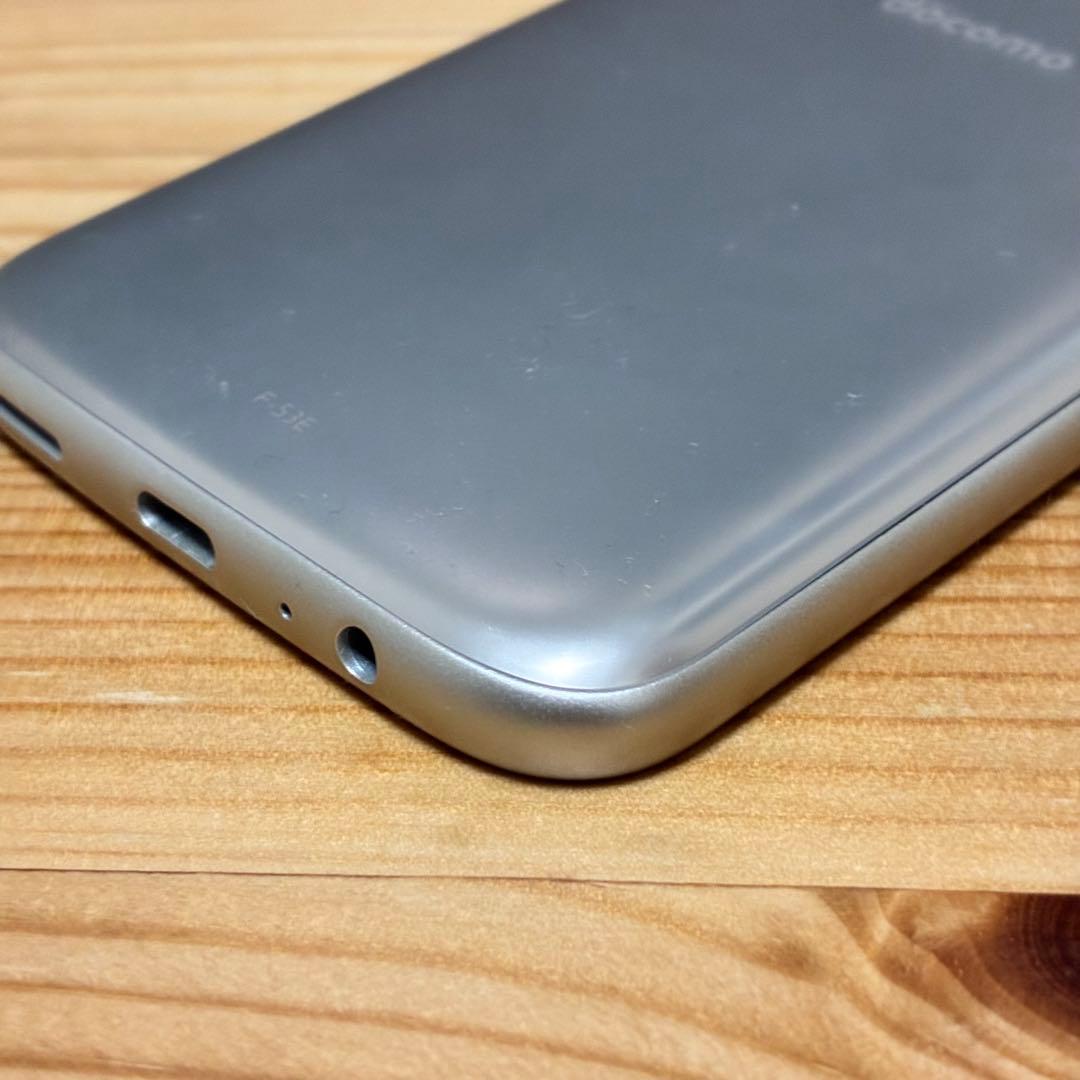 NTT docomo らくらくスマートフォン F-53E 24900