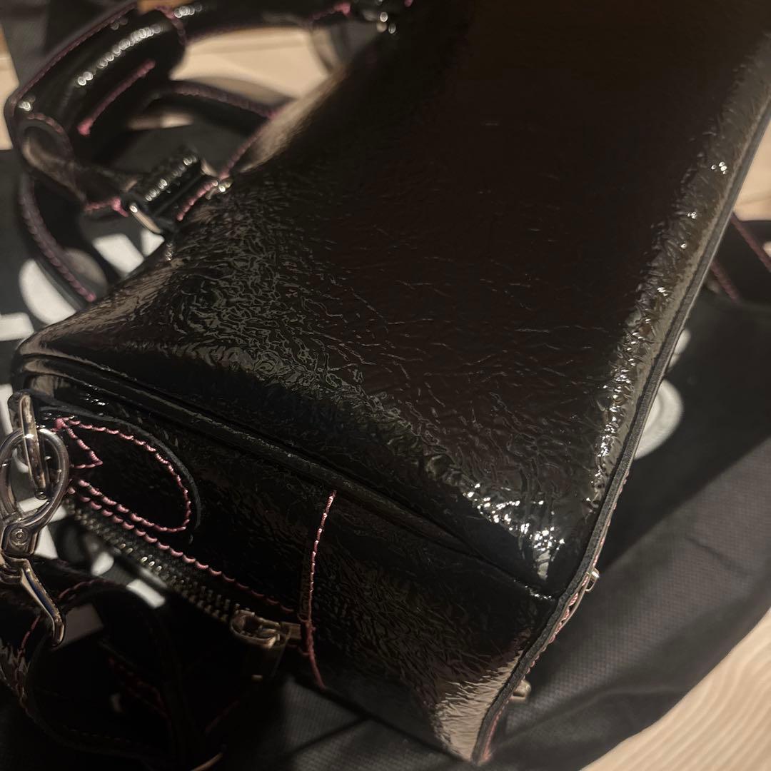 ドクターマーチン　ショルダーバッグ　トップハンドル　バレンタイン　ピンク