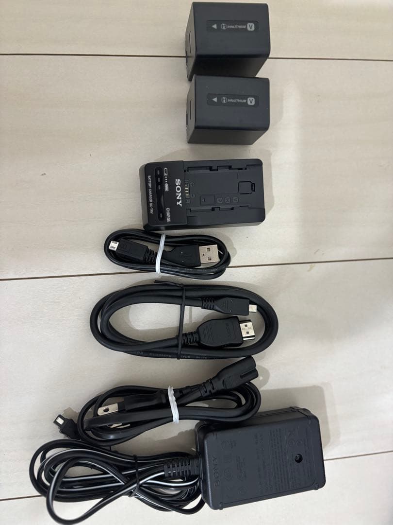 【ほぼ未使用】SONY4K ビデオカメラ Handycam FDR-AX45