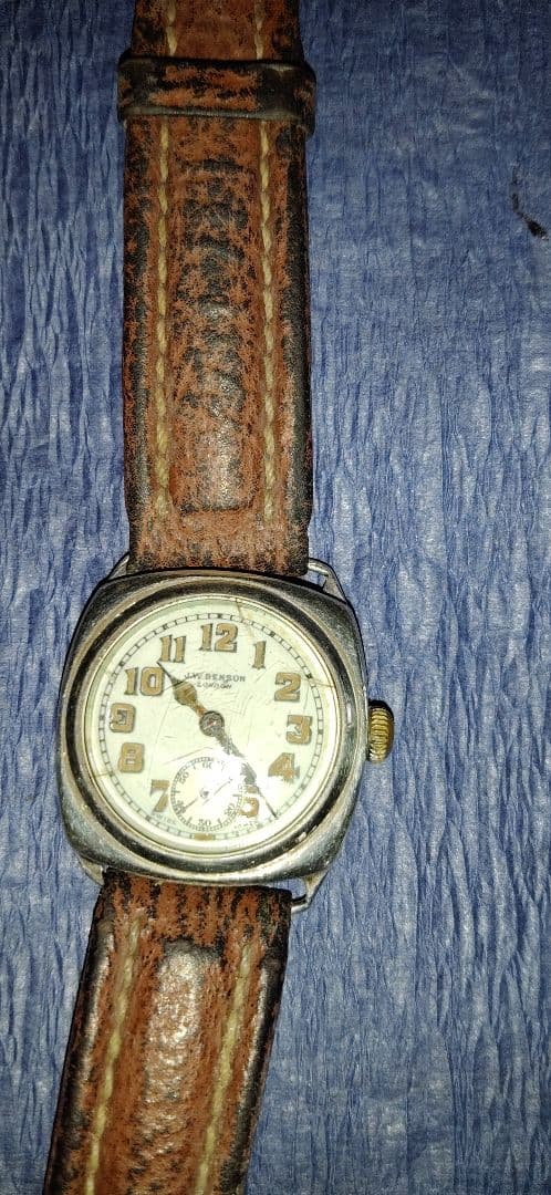 英国王室御用達のアンティーク、ウオッチ　ベンソン