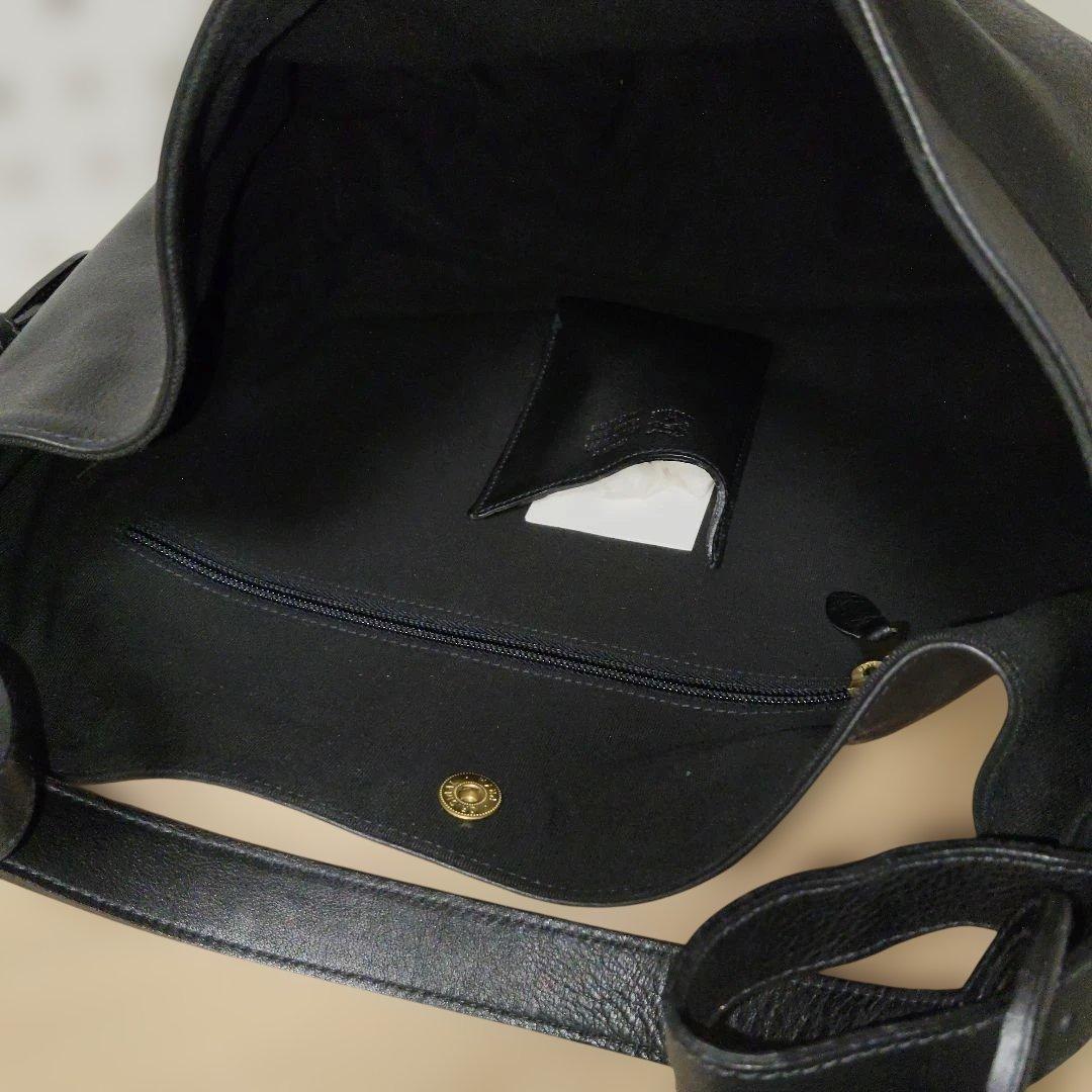 週末お値下げ★イルビゾンテ　黒のレザーショルダーバッグ