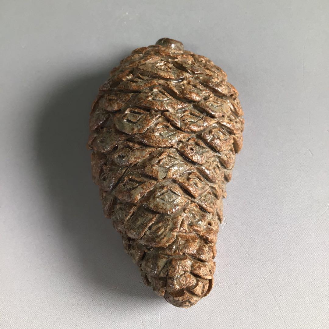 Ｒ６００　松笠香合　『出雲焼』『十一代　長岡空権造』『堀内宗完　兼中斎　箱書』