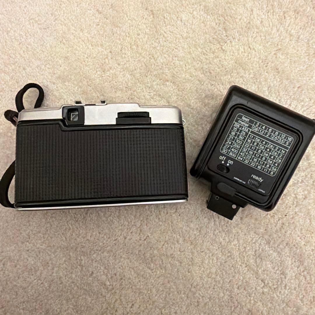 OLYMPUS-PEN EE-3 ストロボ付き