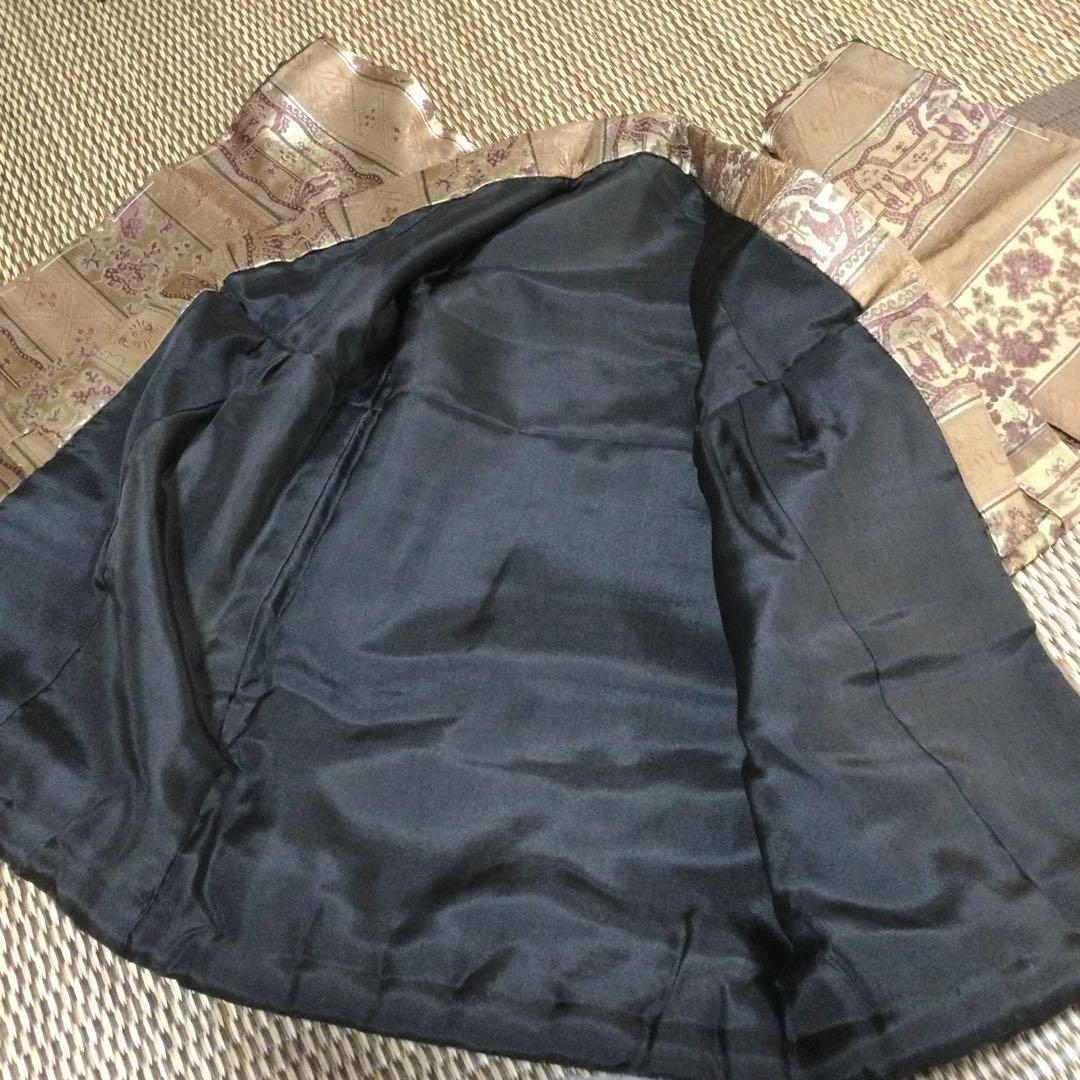 市松人形の人形着物と飾り台