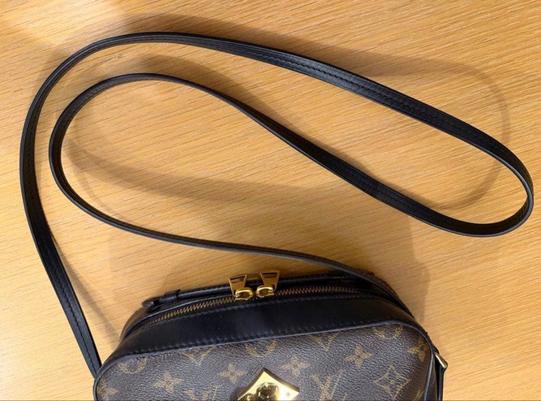 ルイ・ヴィトンショルダーバッグ 斜め掛けサント ンジュモノグラム