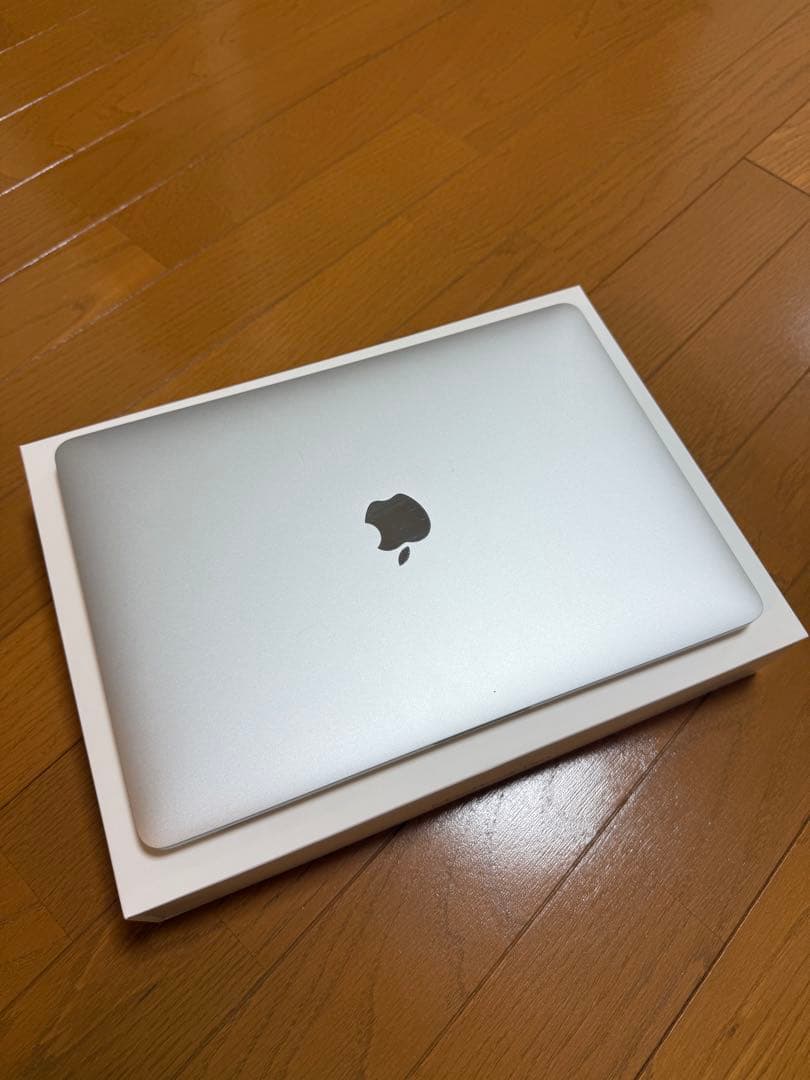 MacBook本体 MacBookpro2022 M2/8G/256G