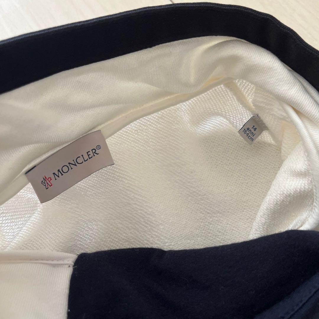 モンクレール　トレーナー　14A レディースMくらい　ホワイト系　スエット