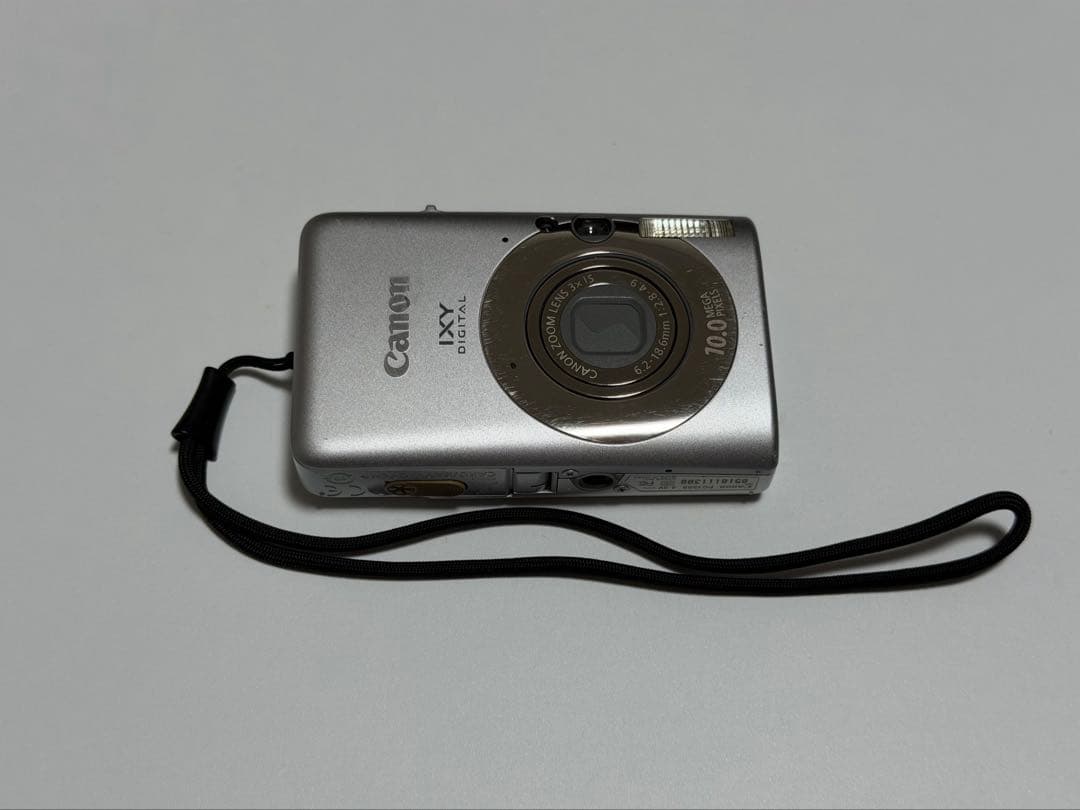 Canon IXY DIGITAL 110 IS 本体・バッテリー・充電器