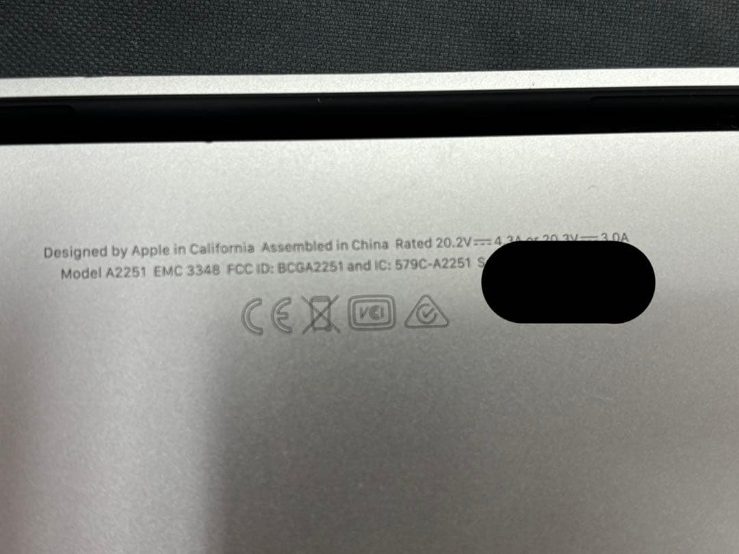 Macbook Pro 2020 13インチ Core-i7 32GB/512G