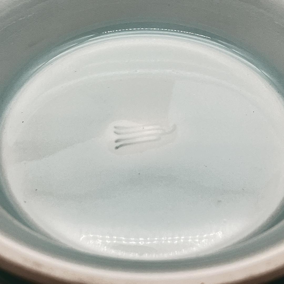 み*ん様 快山窯　塚本快示　青白磁 華鳥兎文高台鉢　人間国宝　共箱　未使用　長期