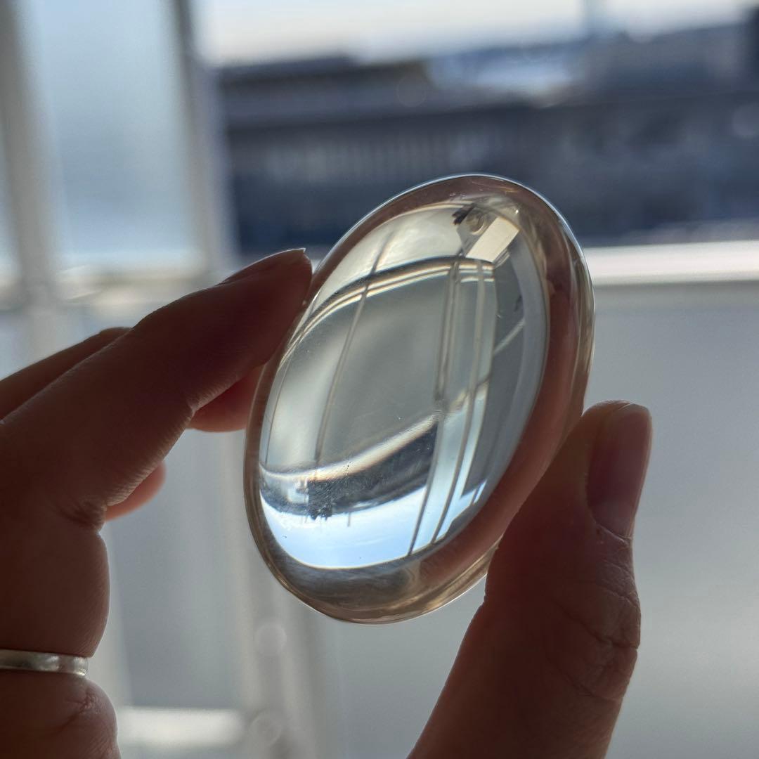 美品薄い茶色　スモーキークォーツ握り石　約78g NO.565