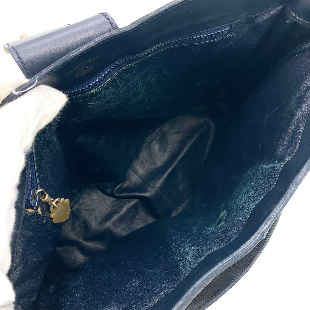 【GUCCI】ショルダーバッグ　シェリーライン　スエード　ブラウン　自立