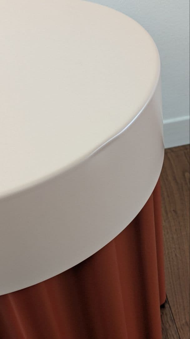 IKEA　テサッマンス　サイドテーブル