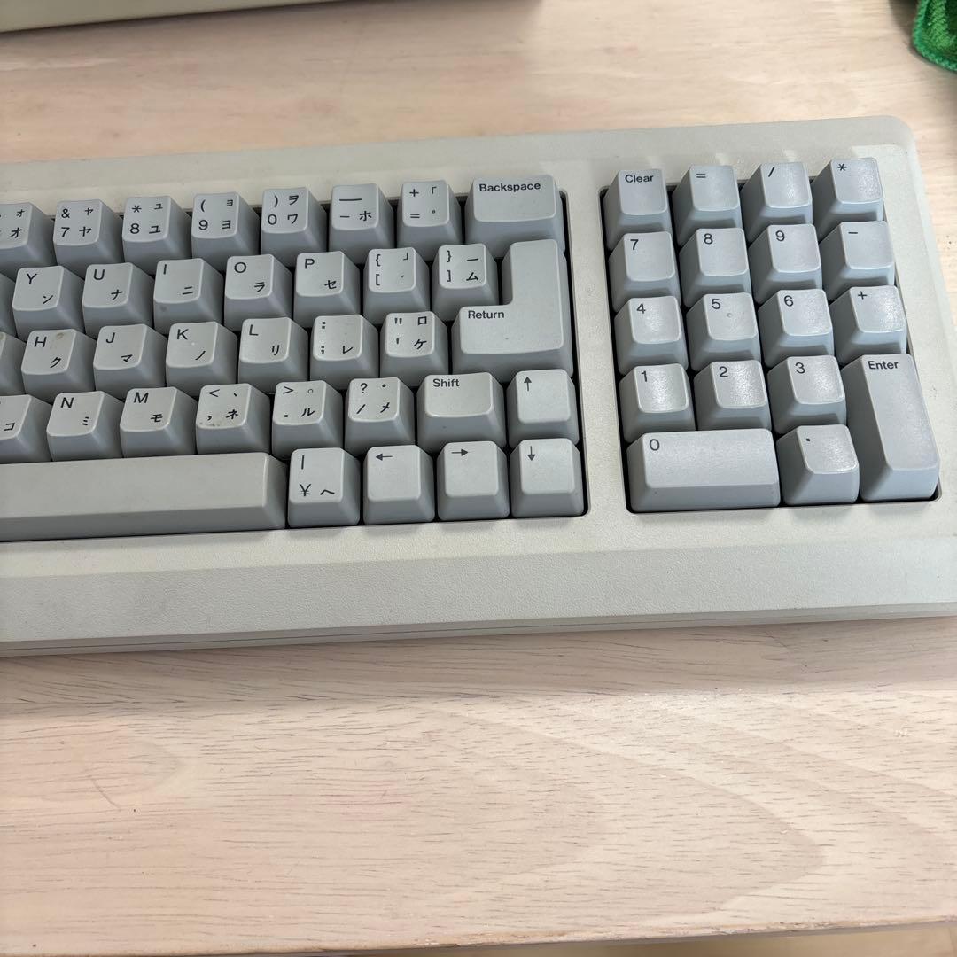 Macintosh Plusメカニカルキーボード テンキー付き