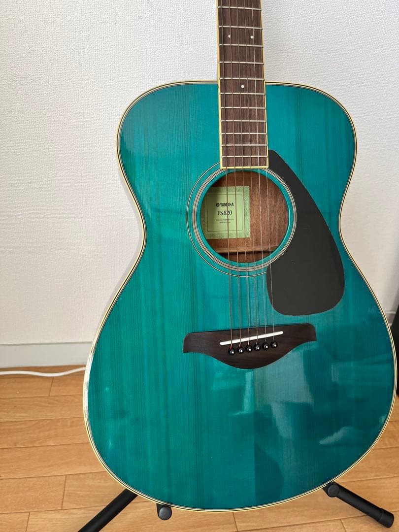 YAMAHA FS820 ヤマハアコースティックギター