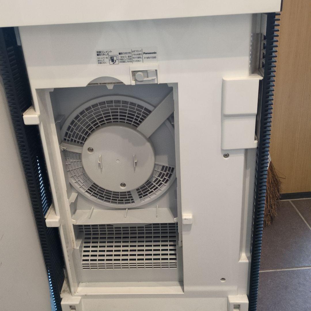 Panasonic　ジアイーノ 空気清浄機　次亜塩素酸 空間除菌脱臭機