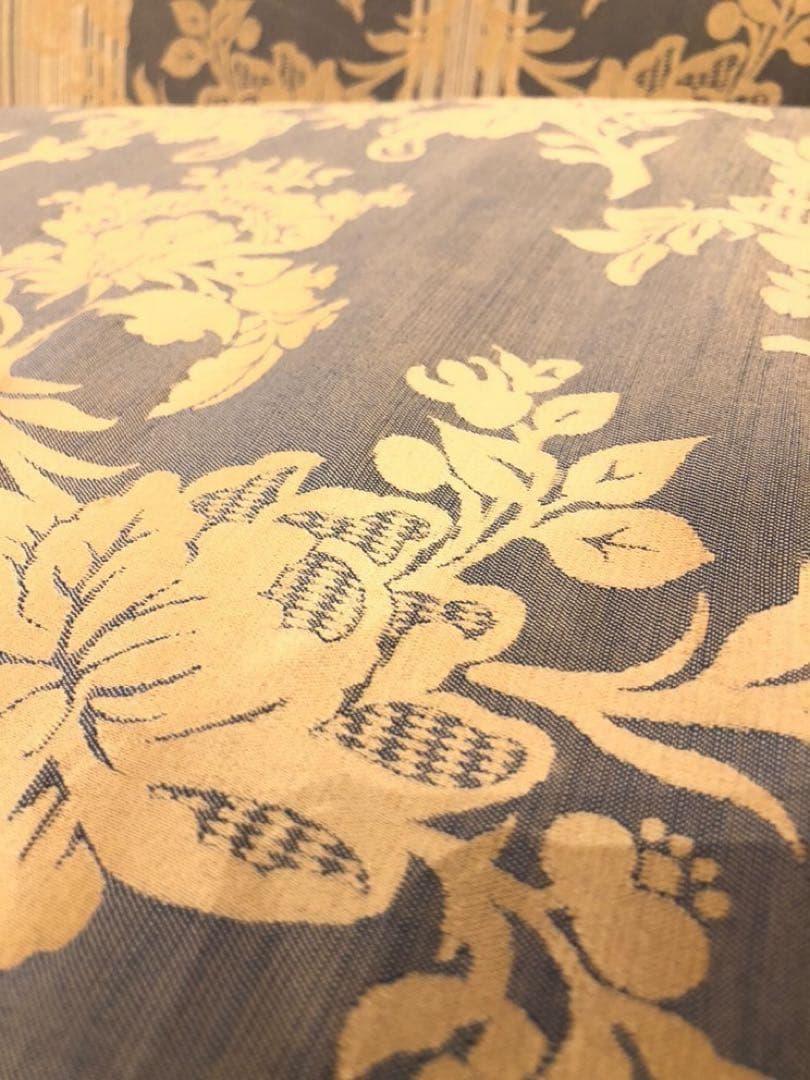 パリのアンティークソファ　クラシックソファ　定価40万円