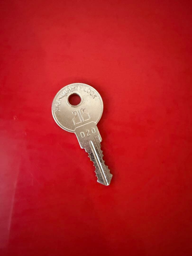 【最終値下げ】マサオコーポレーション 自動販売機型保冷庫(赤) MSO-016R