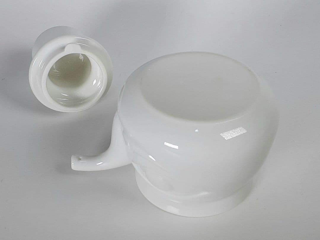 岡本太郎　男の子　マルキン醤油　　 醤油差し　陶器　ノベルティ　箱入り　未使用品