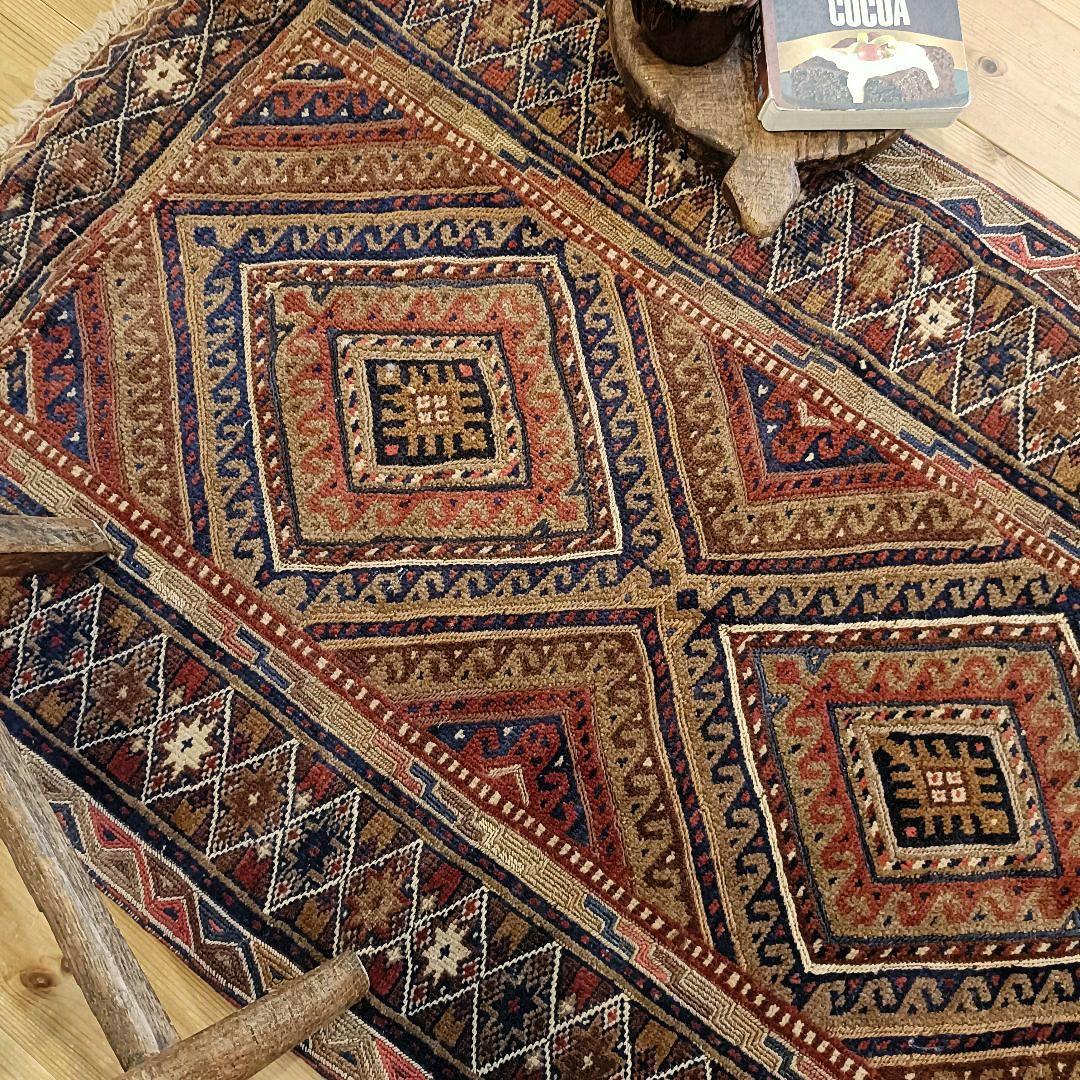 ※【てふてふ】90s マシュワニ　トライバルラグ　ヴィンテージラグ