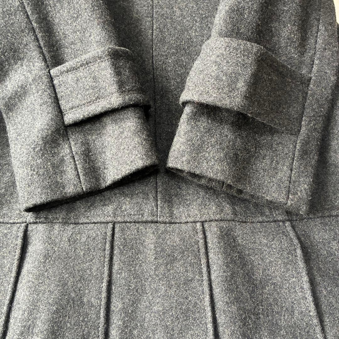 美品 バーバリーブルーレーベル ピーコート シルバーボタン グレー ノバチェック