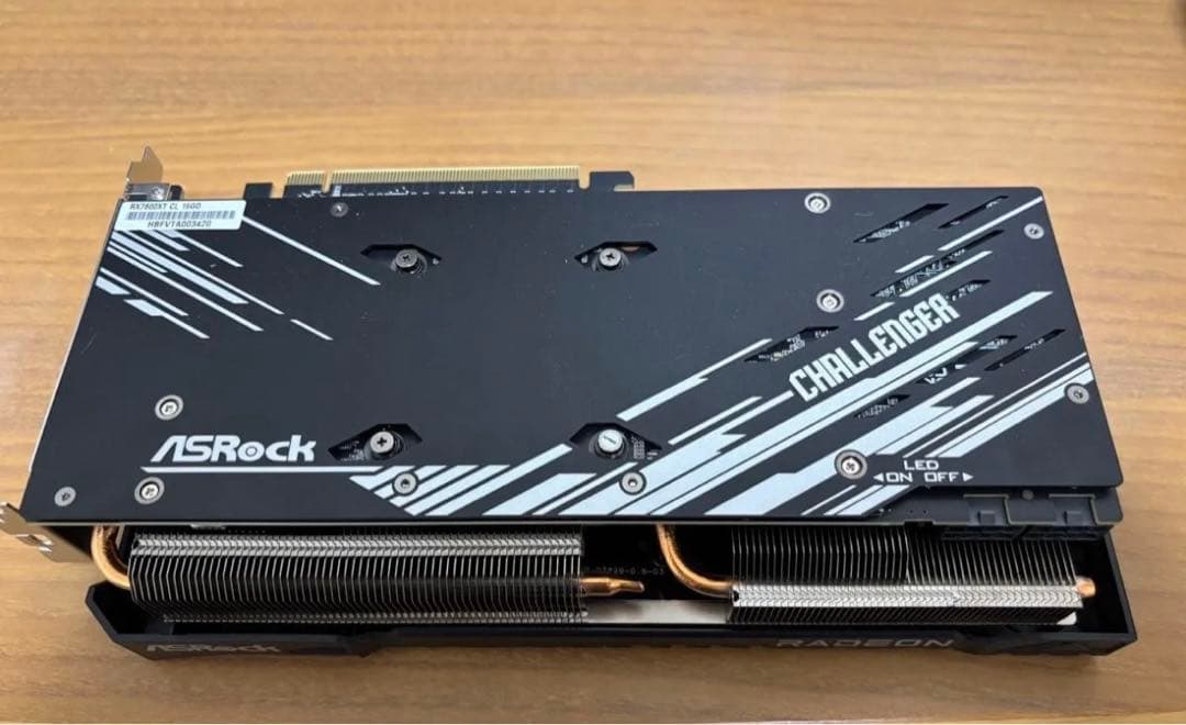 AMD Radeon RX 7800 XT 16GB 美品