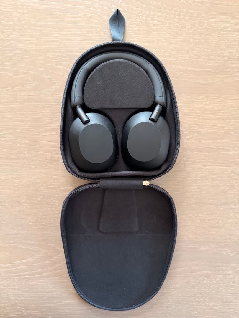 ソニー SONY WH-1000XM5ワイヤレスヘッドホン ブラック専用ケース付