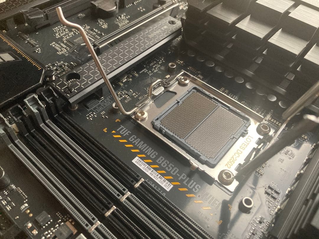 TUF GAMING B650-PLUS WIFI マザーボード