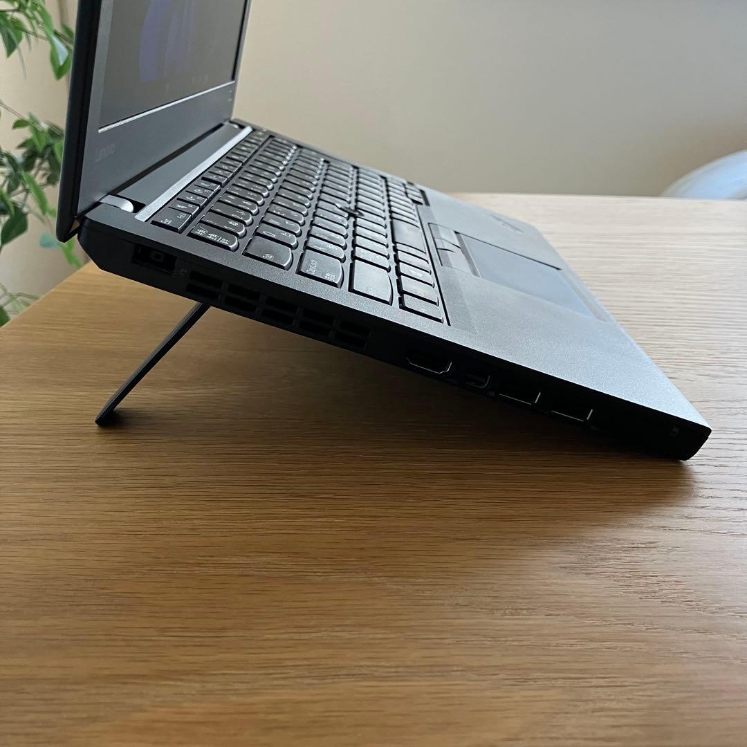 【美品】ThinkPad X260 IPS ディスプレイ8GB 256 SSD