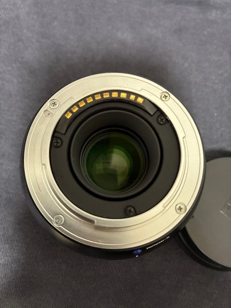 carl zeiss Touit 1.8/32 レンズ