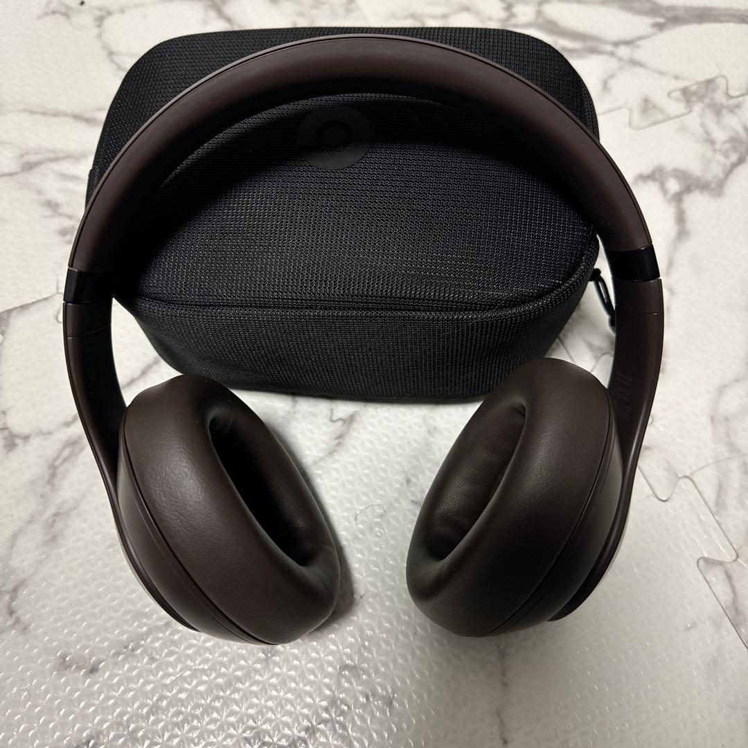 Beats studio Proブラウン