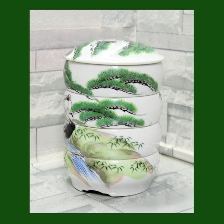 ■ 九谷焼 壽峰窯 祝い膳 吉祥鶴松絵巻 円満 陶製丸重箱　① ■