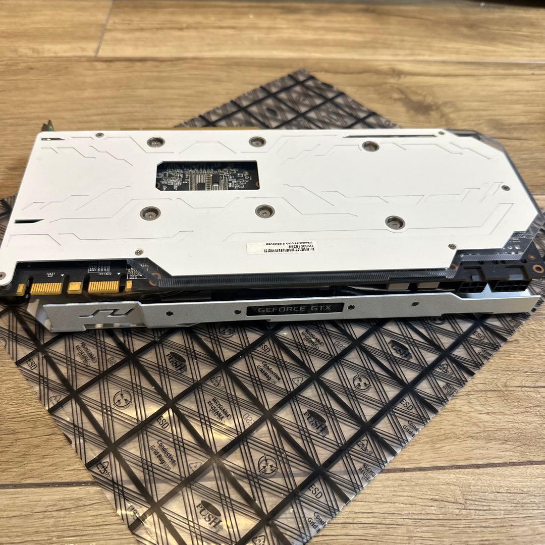 【美品】玄人志向GALAX GeForce GTX 1070Ti ホワイトモデル