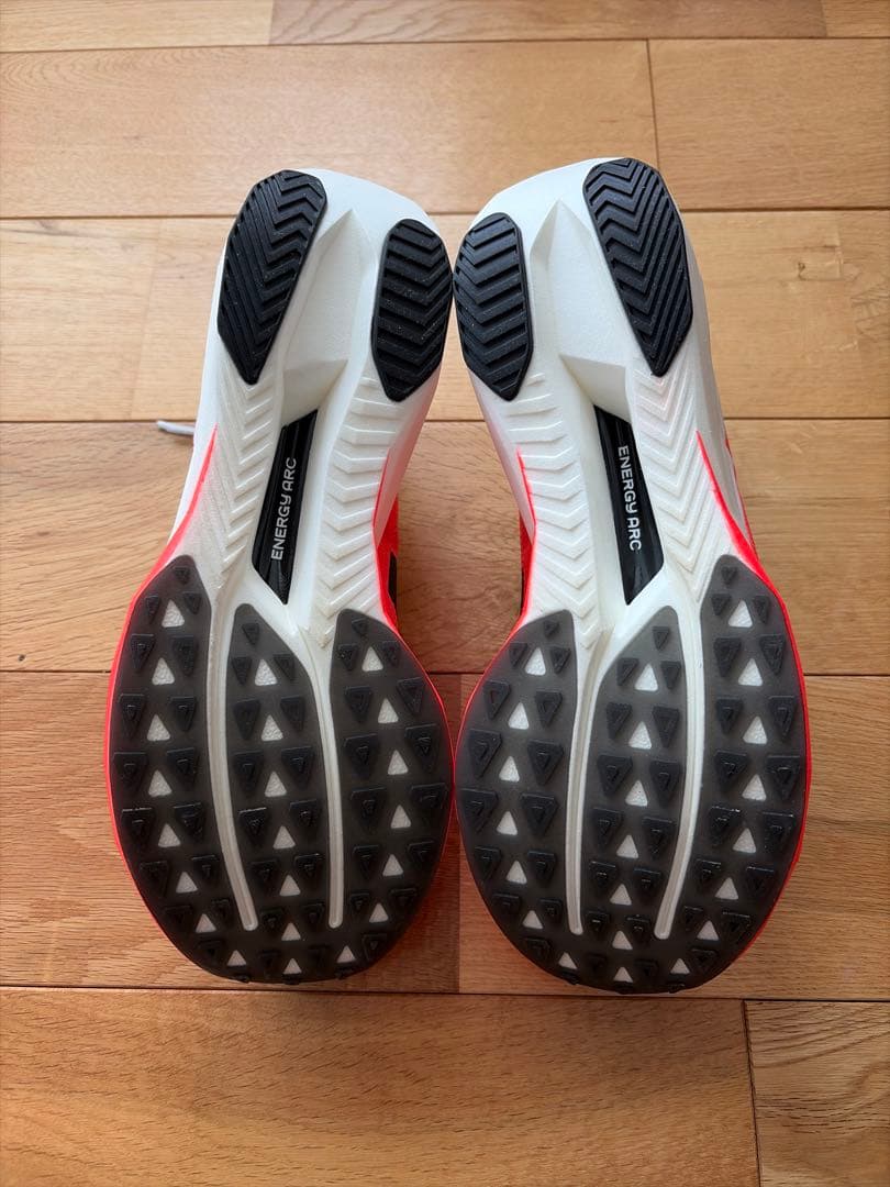 New Balance フューエルセルスーパーコンプエリートV5 サイズ26.5