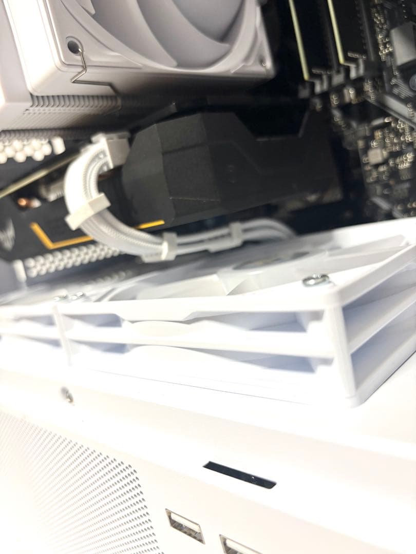 【ディスプレイ内蔵】ゲーミングPC Ryzen7 GTX 1660Ti 512G