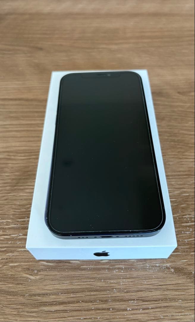 スマートフォン本体 Apple iPhone 12 Black 64GB