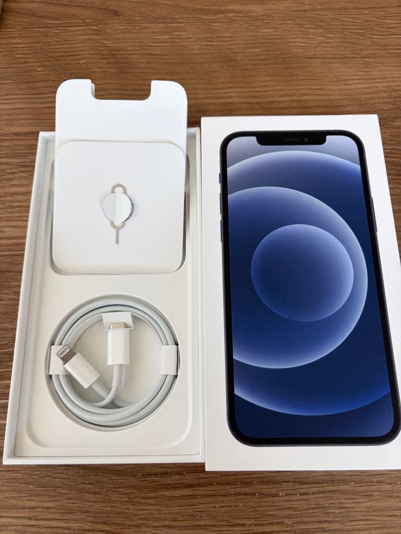 スマートフォン本体 Apple iPhone 12 Black 64GB